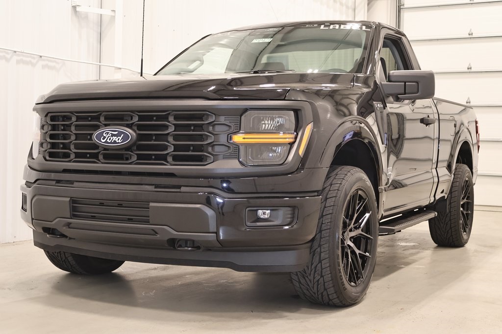 2025 Ford F-150 XL photo 4
