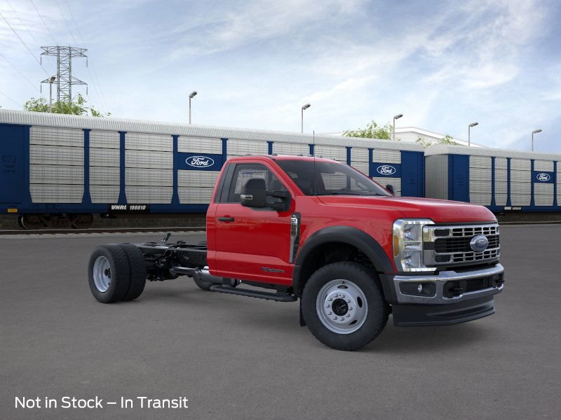 2026 Ford F-550 photo 3