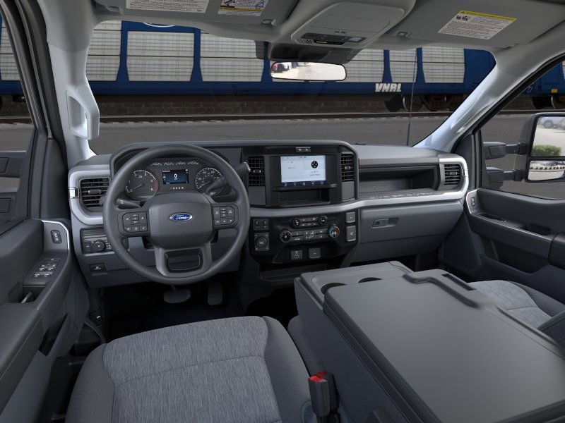 2026 Ford F-350 photo 9