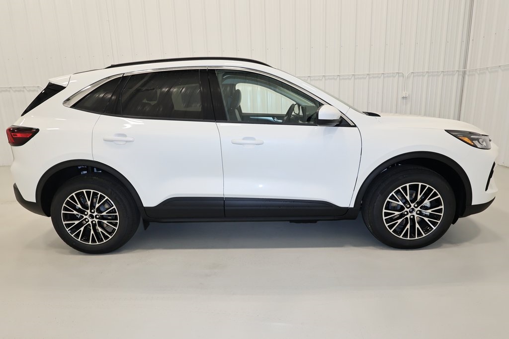 2024 Ford Escape Plug-In Hybrid Base photo 2