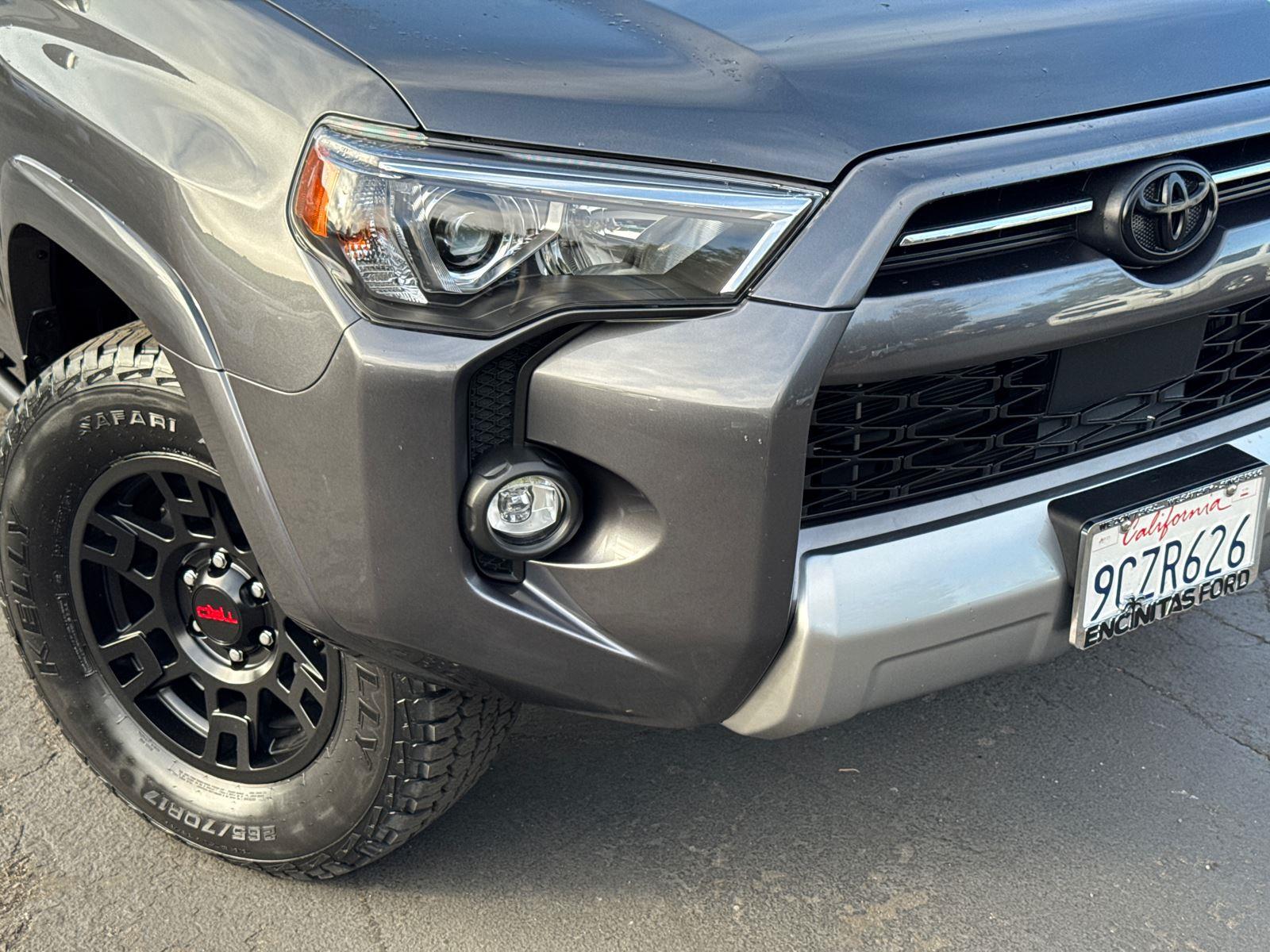 2023 Toyota 4Runner TRD Off-Road Premium photo 3