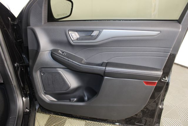 2025 Ford Escape Active photo 24