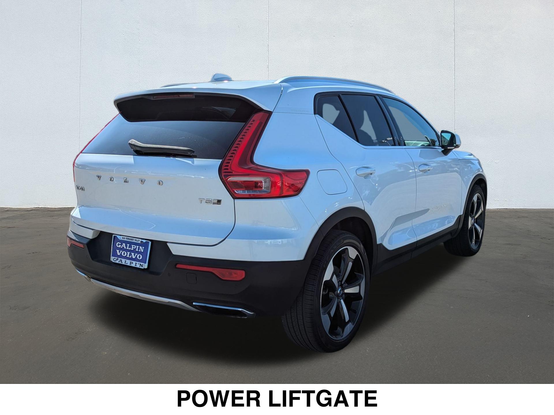 2019 Volvo XC40 T5 Inscription photo 4