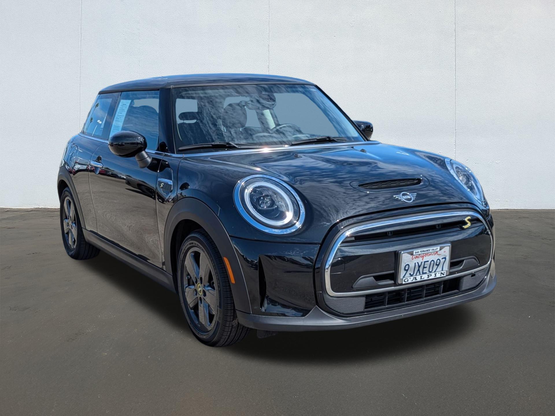 2024 Mini Cooper SE Hardtop photo 7