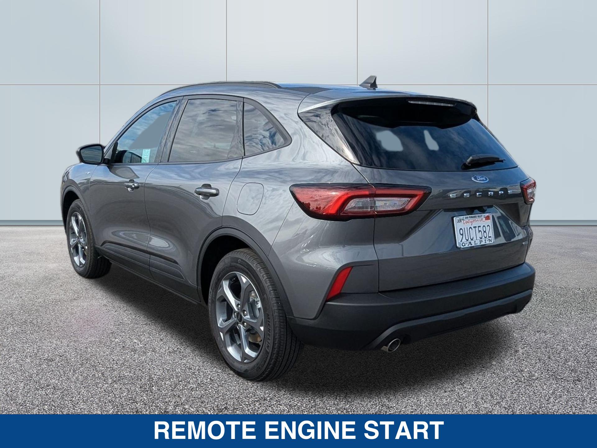 2025 Ford Escape Hybrid ST-Line photo 3