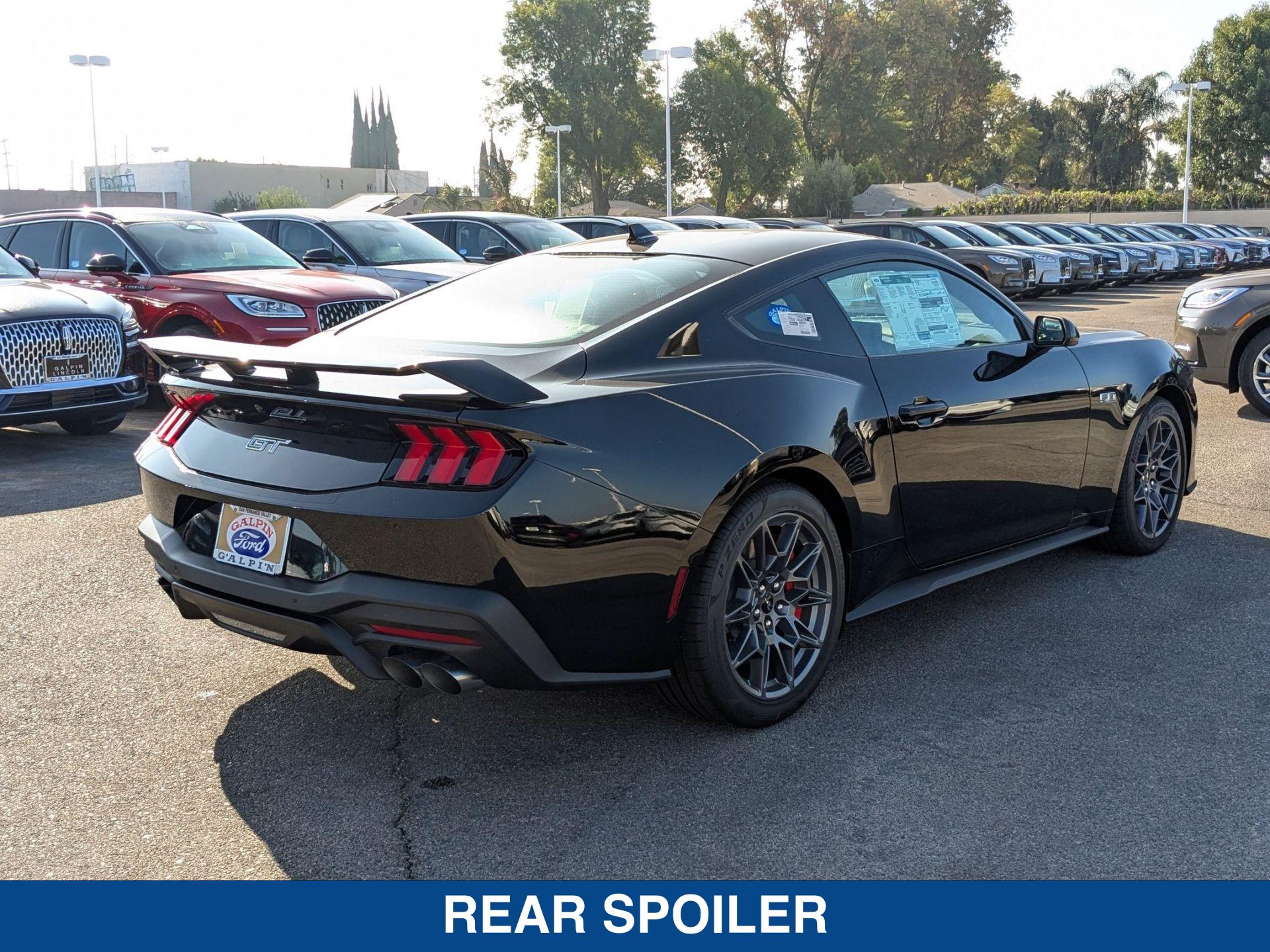 2025 Ford Mustang GT Premium photo 5