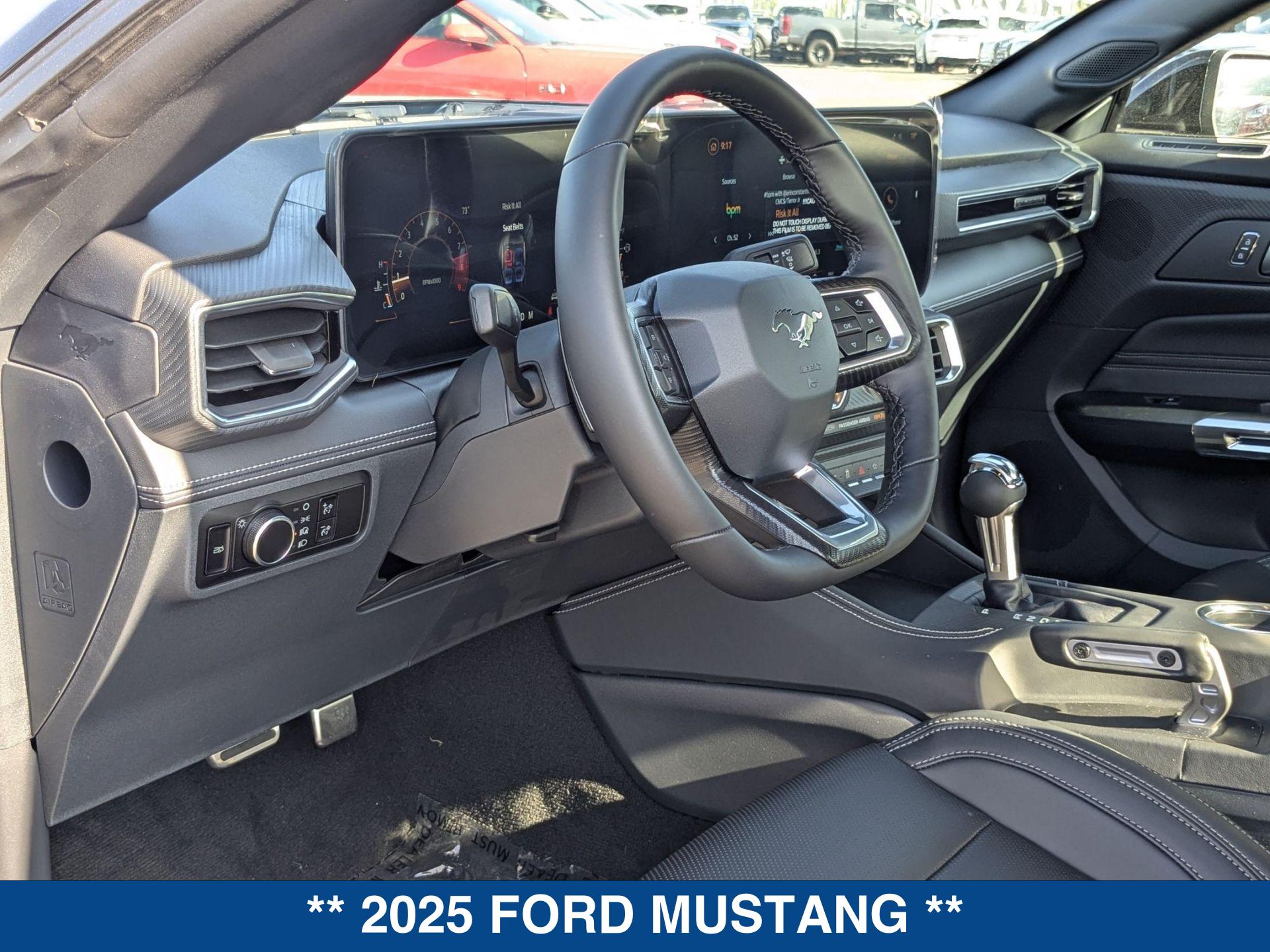 2025 Ford Mustang GT Premium photo 11