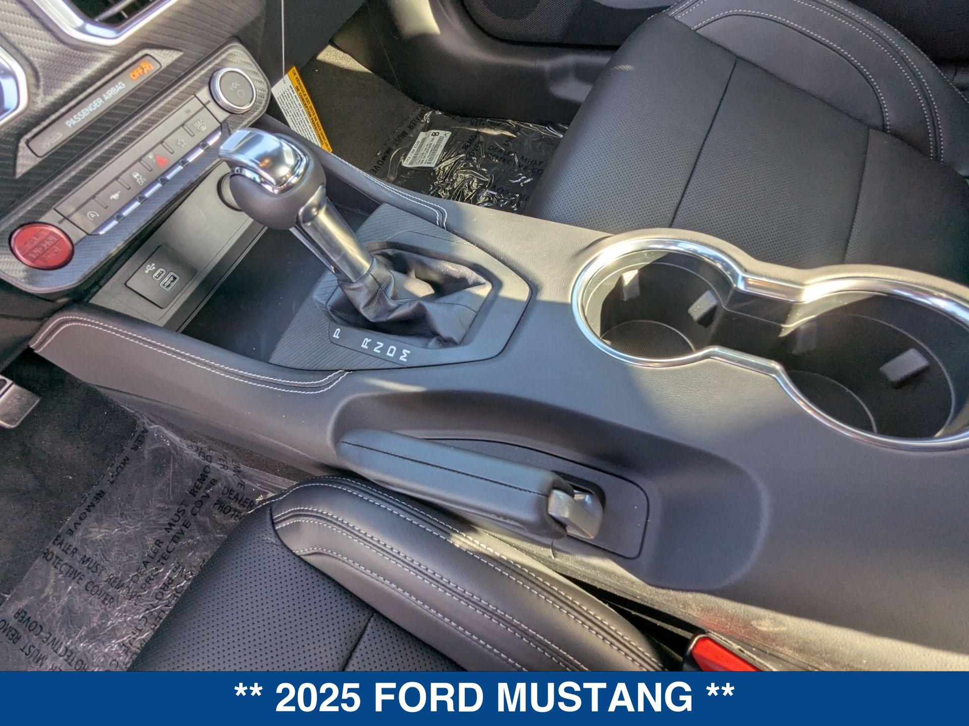 2025 Ford Mustang GT Premium photo 15