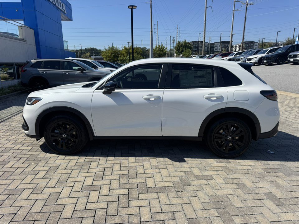 2026 Honda HR-V Sport photo 4