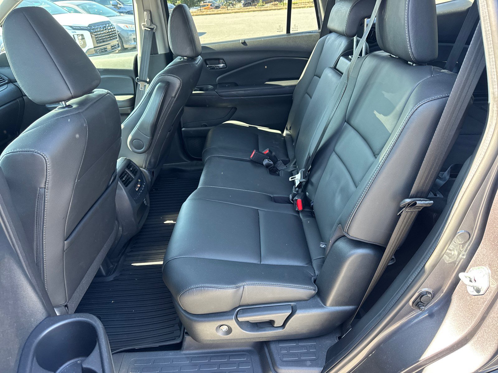 2022 Honda Pilot EX-L photo 12