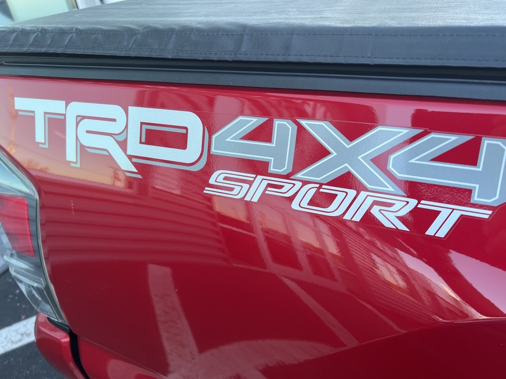 2021 Toyota Tacoma TRD Sport photo 4