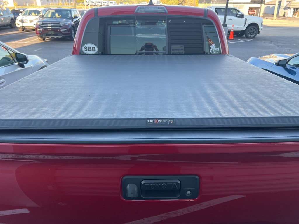 2021 Toyota Tacoma TRD Sport photo 6