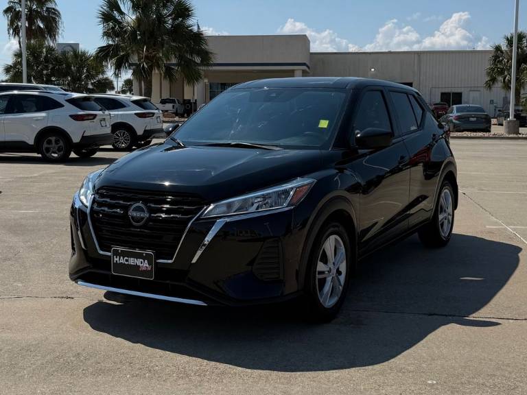 2024 Nissan Kicks S