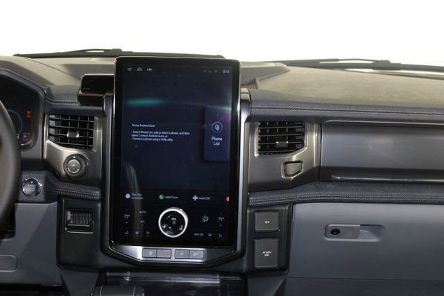 2025 Ford F-150 Lightning photo 4