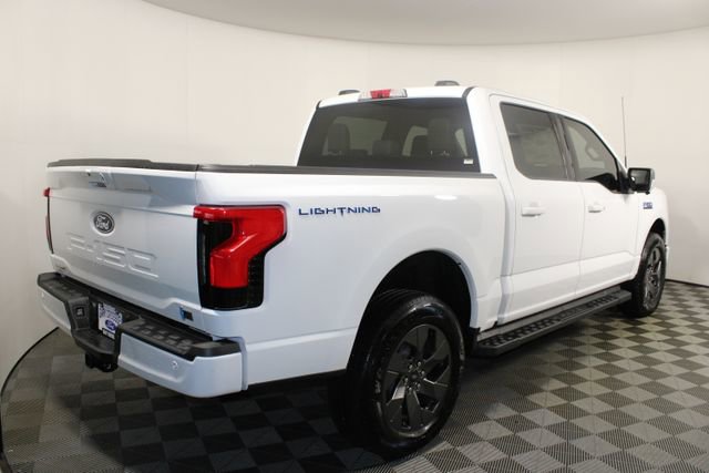 2025 Ford F-150 Lightning photo 11