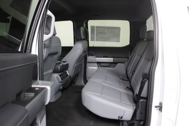 2025 Ford F-150 Lightning photo 15