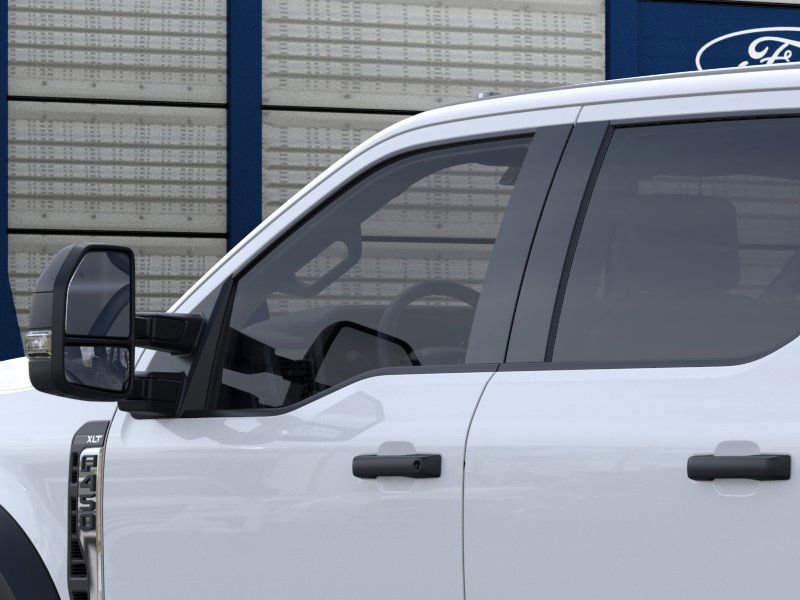 2026 Ford F-450 XLT photo 17