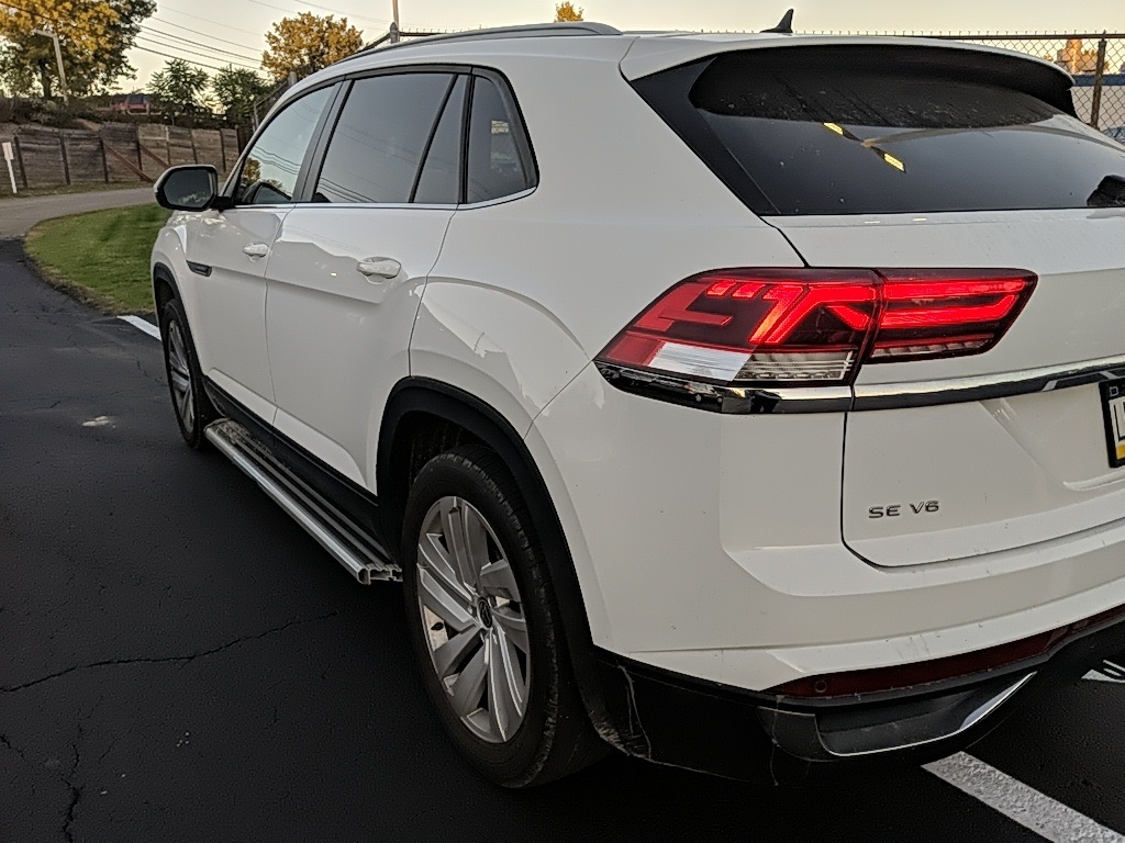2020 Volkswagen Atlas Cross Sport V6 SE Technology photo 7