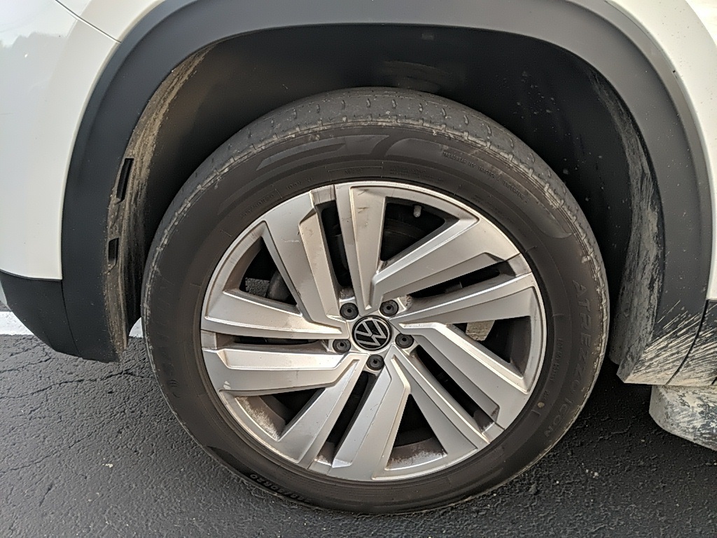 2020 Volkswagen Atlas Cross Sport V6 SE Technology photo 9