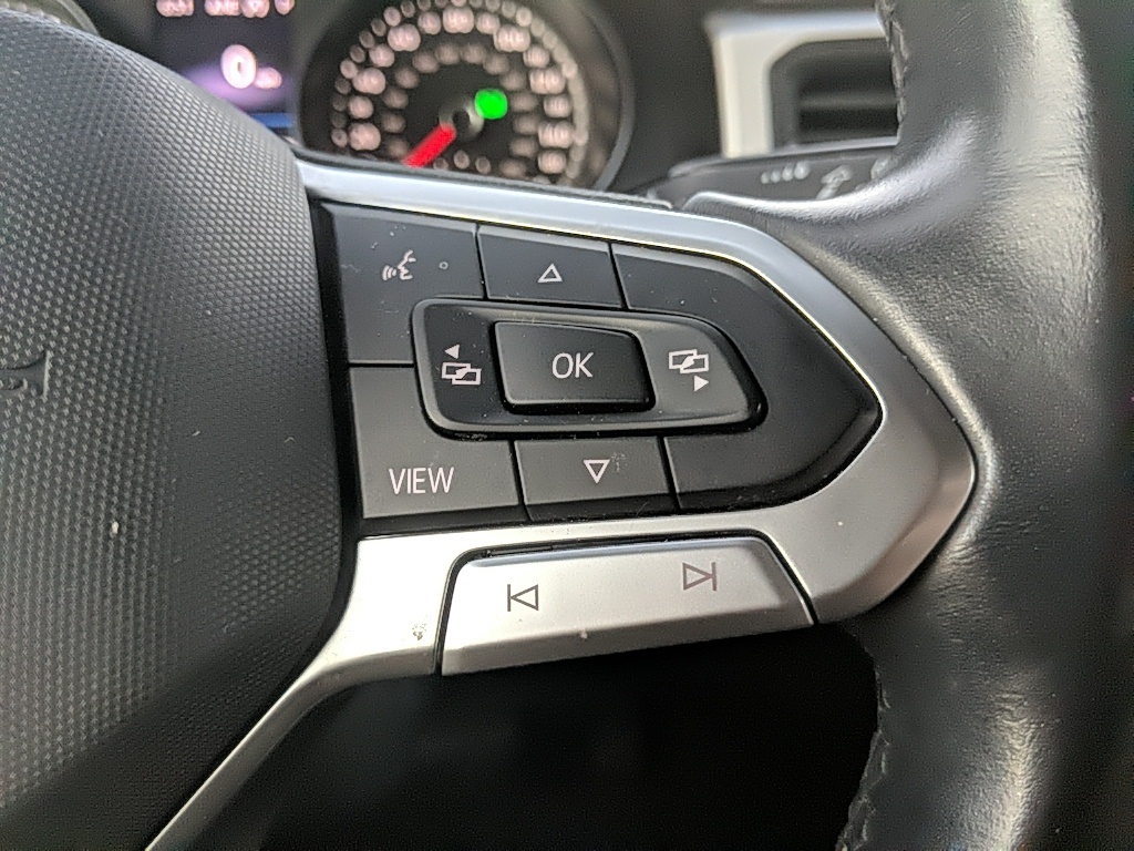 2020 Volkswagen Atlas Cross Sport V6 SE Technology photo 14