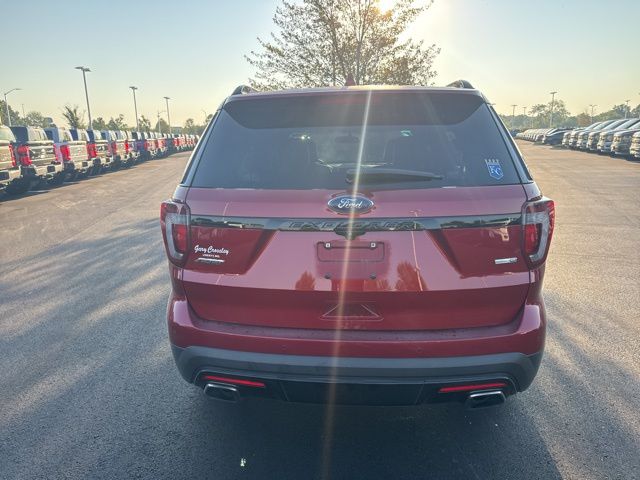 2016 Ford Explorer Sport photo 4