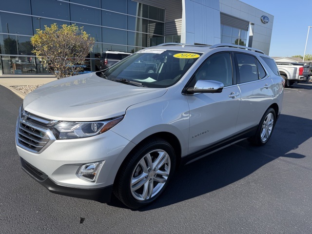 2019 Chevrolet Equinox Premier photo 2