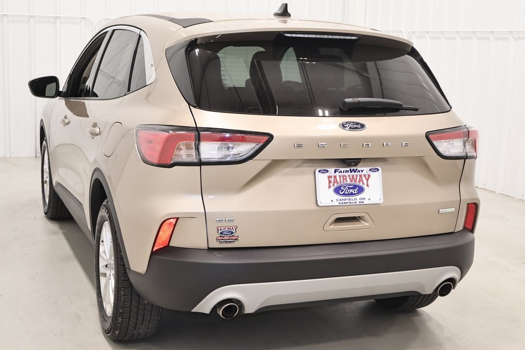 2020 Ford Escape SE photo 4