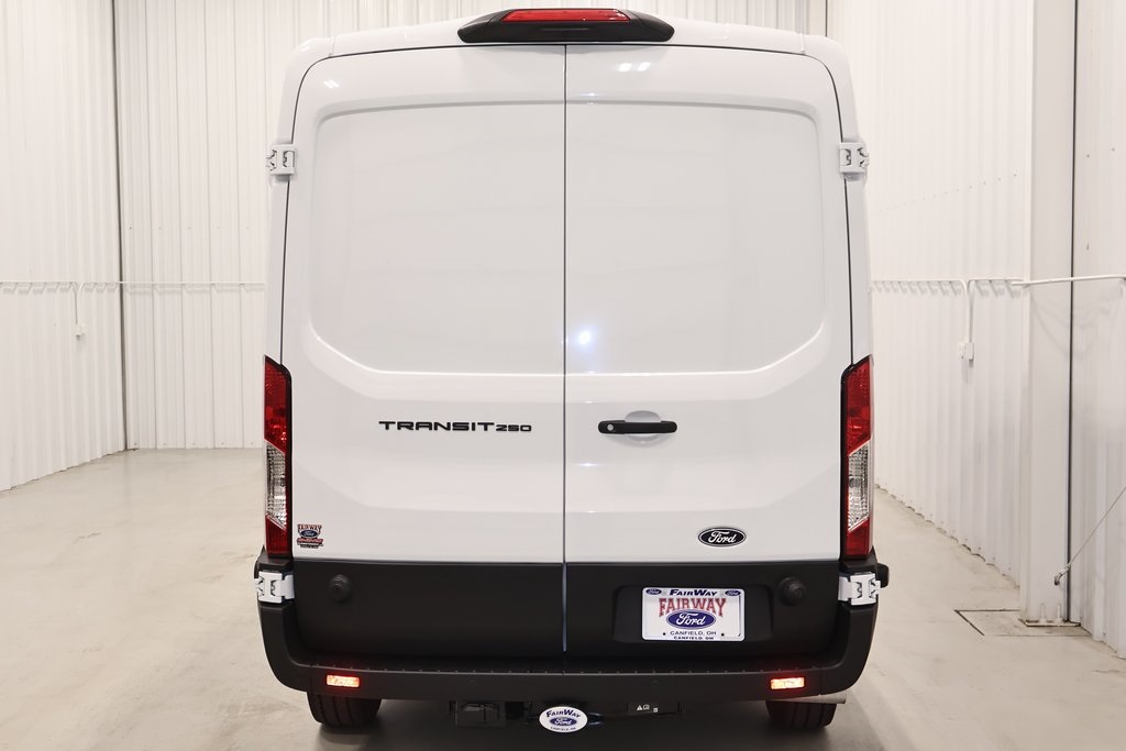 2026 Ford Transit photo 7