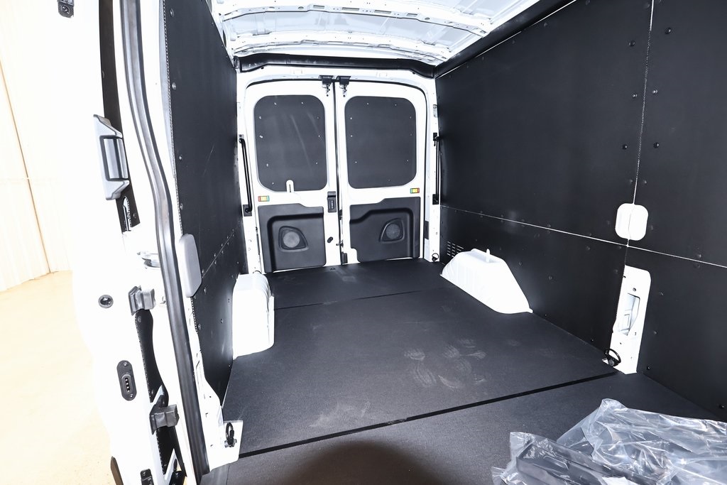 2026 Ford Transit photo 16