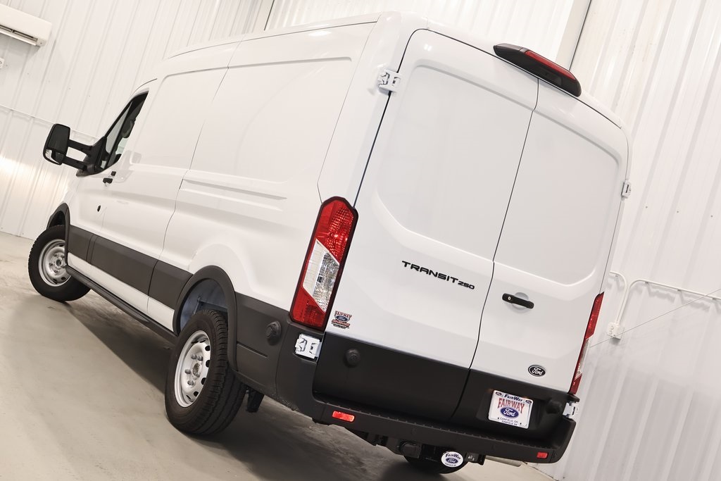 2026 Ford Transit photo 26