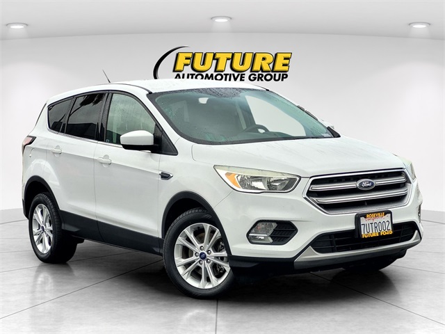 Used 2017 Ford Escape SE
