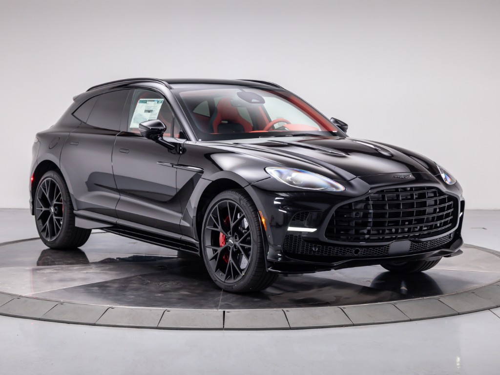 2025 Aston Martin DBX 707