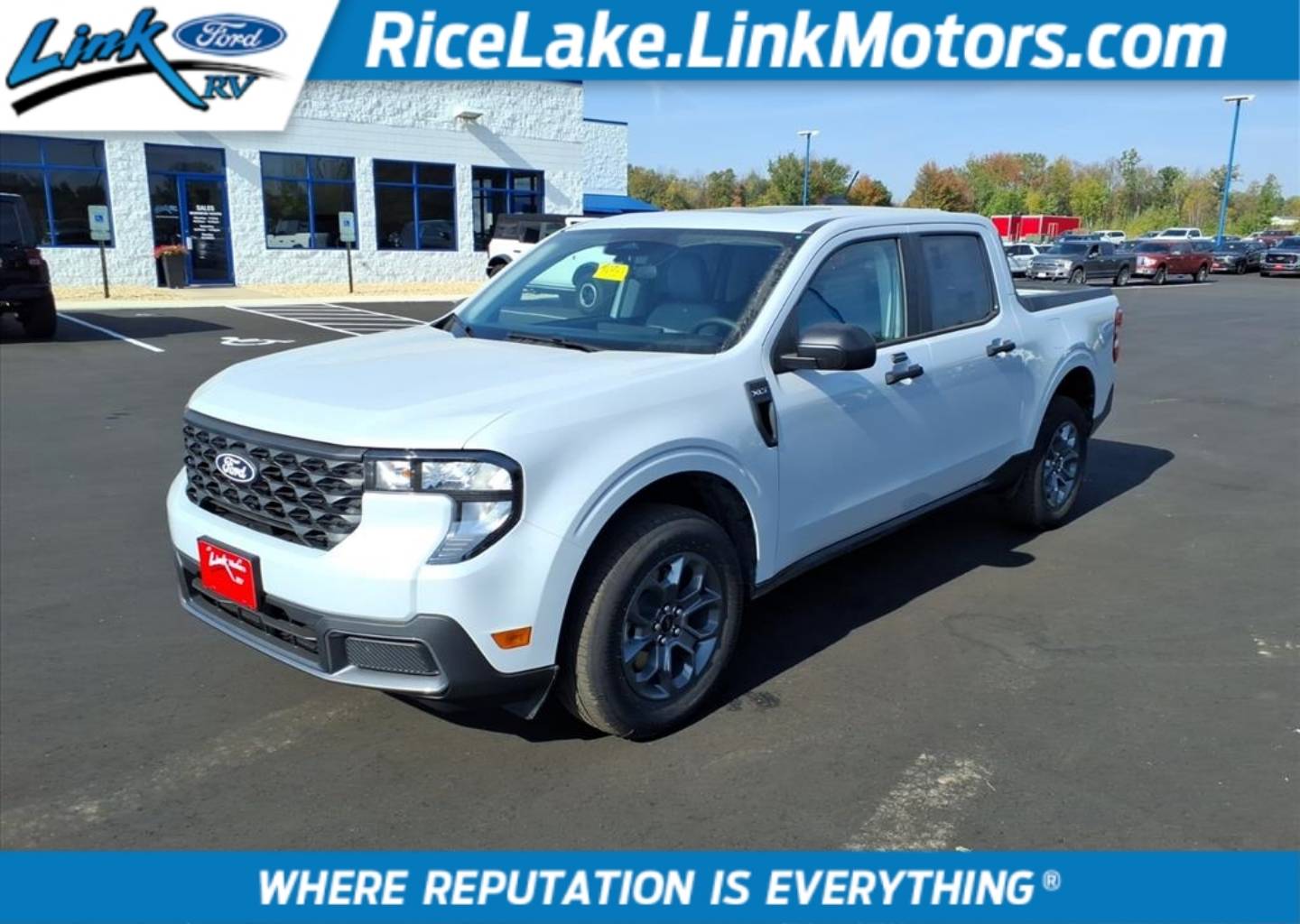 2025 Ford Maverick XLT's photo