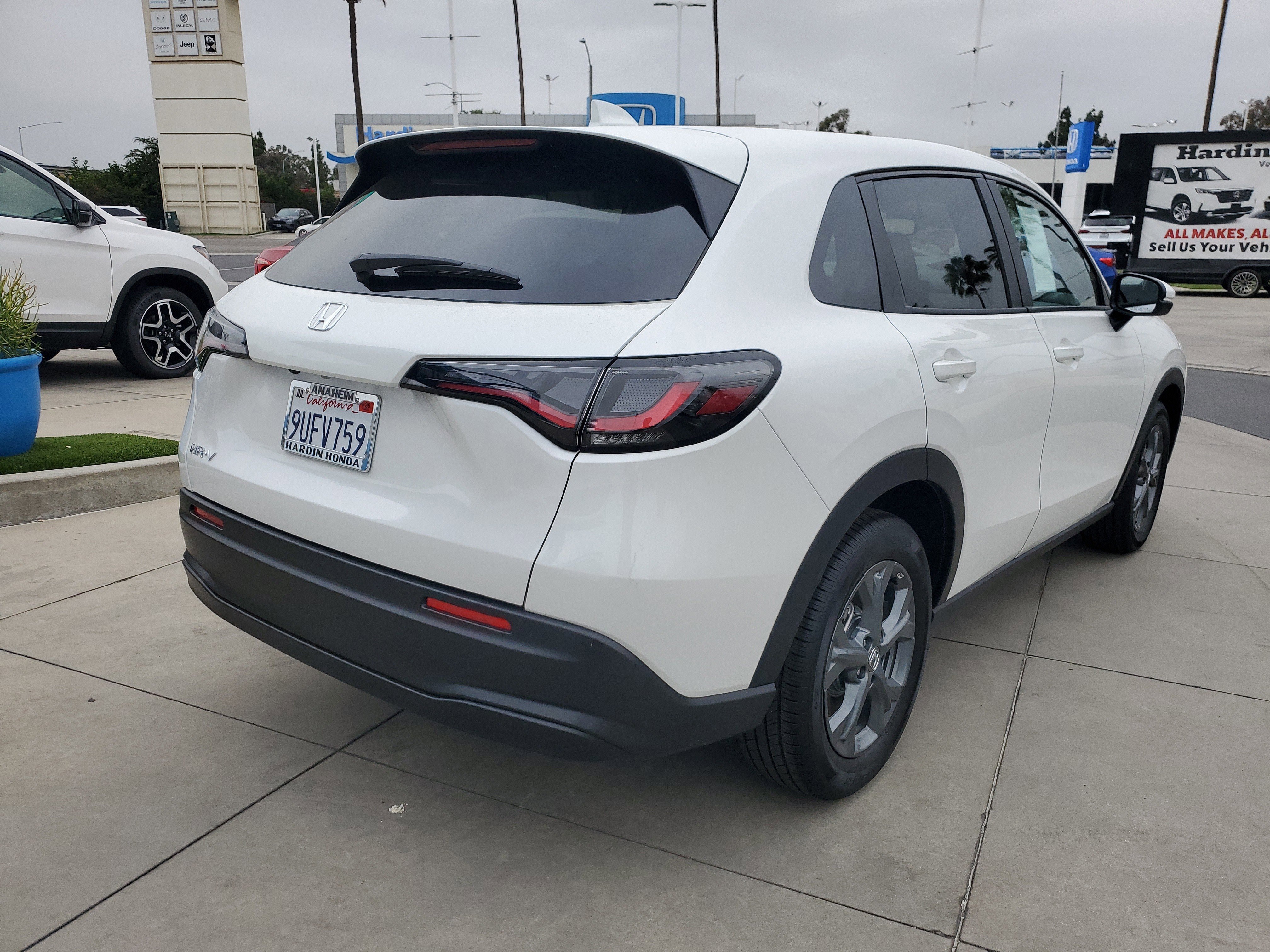 2026 Honda HR-V LX photo 3