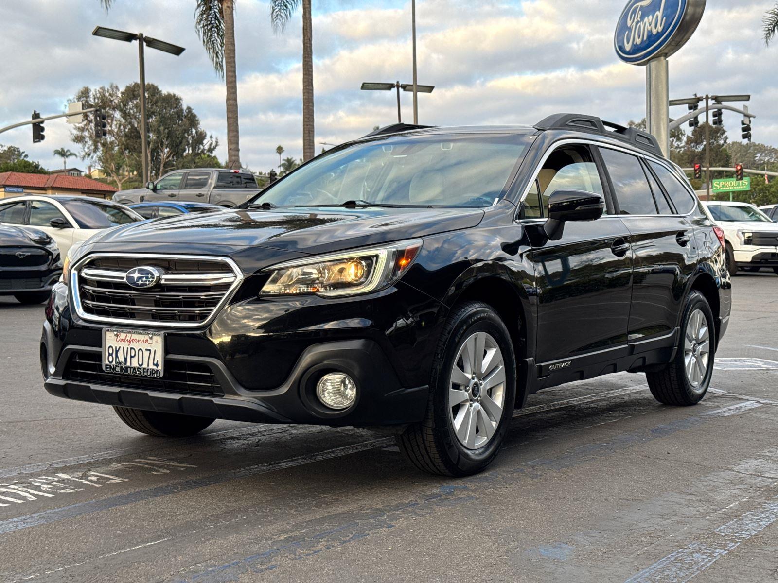 2019 Subaru Outback 2.5i Premium photo 3