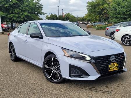 2025 Nissan Altima 2.5 SR