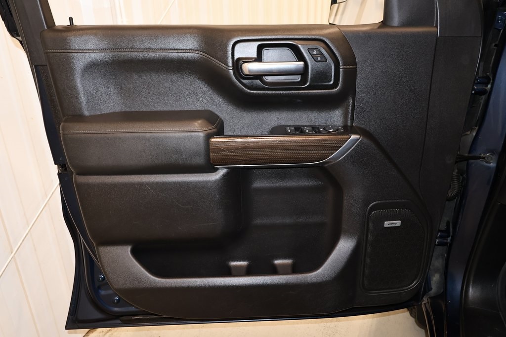 2019 Chevrolet Silverado 1500 RST photo 3