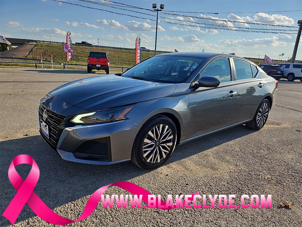 2023 Nissan Altima 2.5 SV photo 2