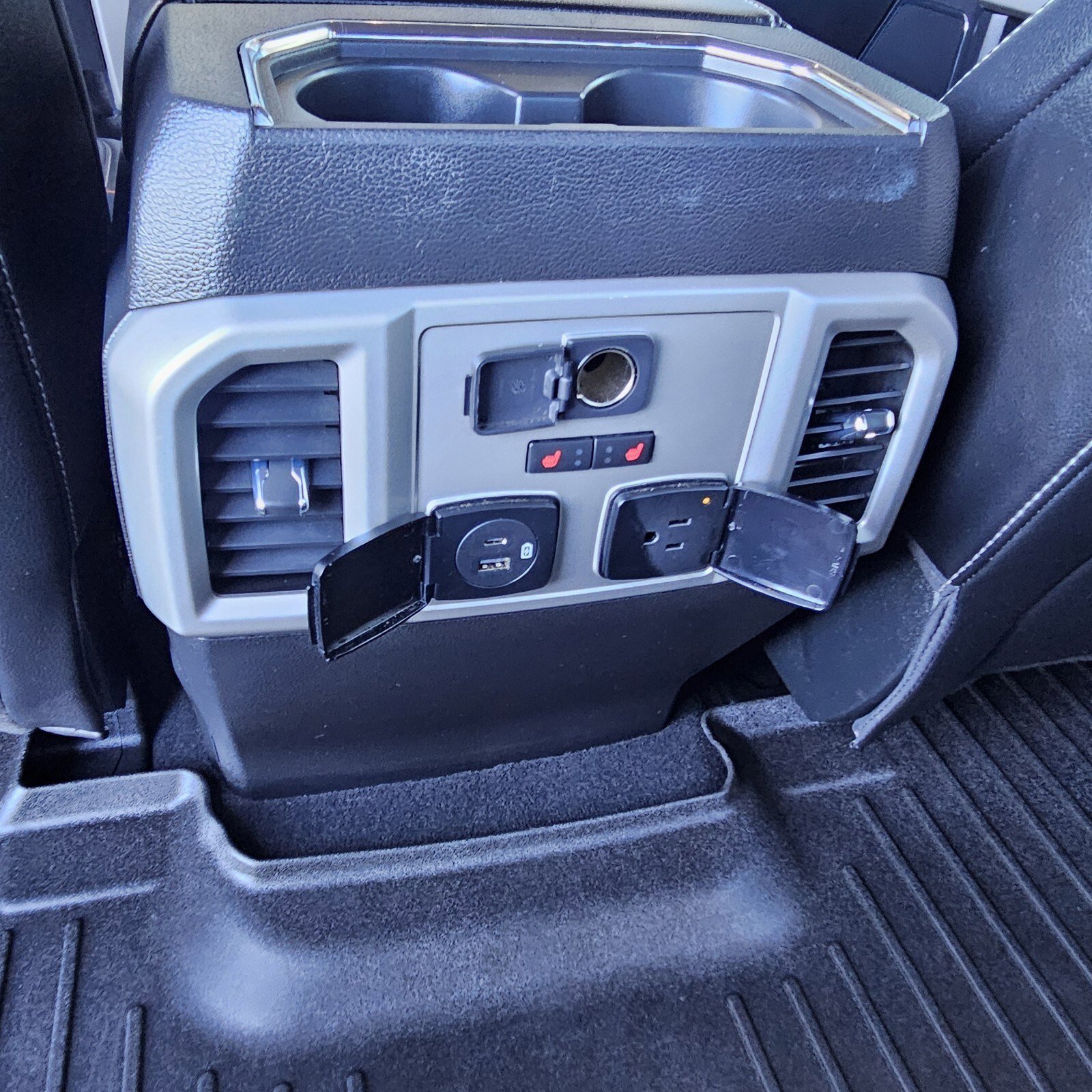 2021 Ford F-250 Lariat photo 14