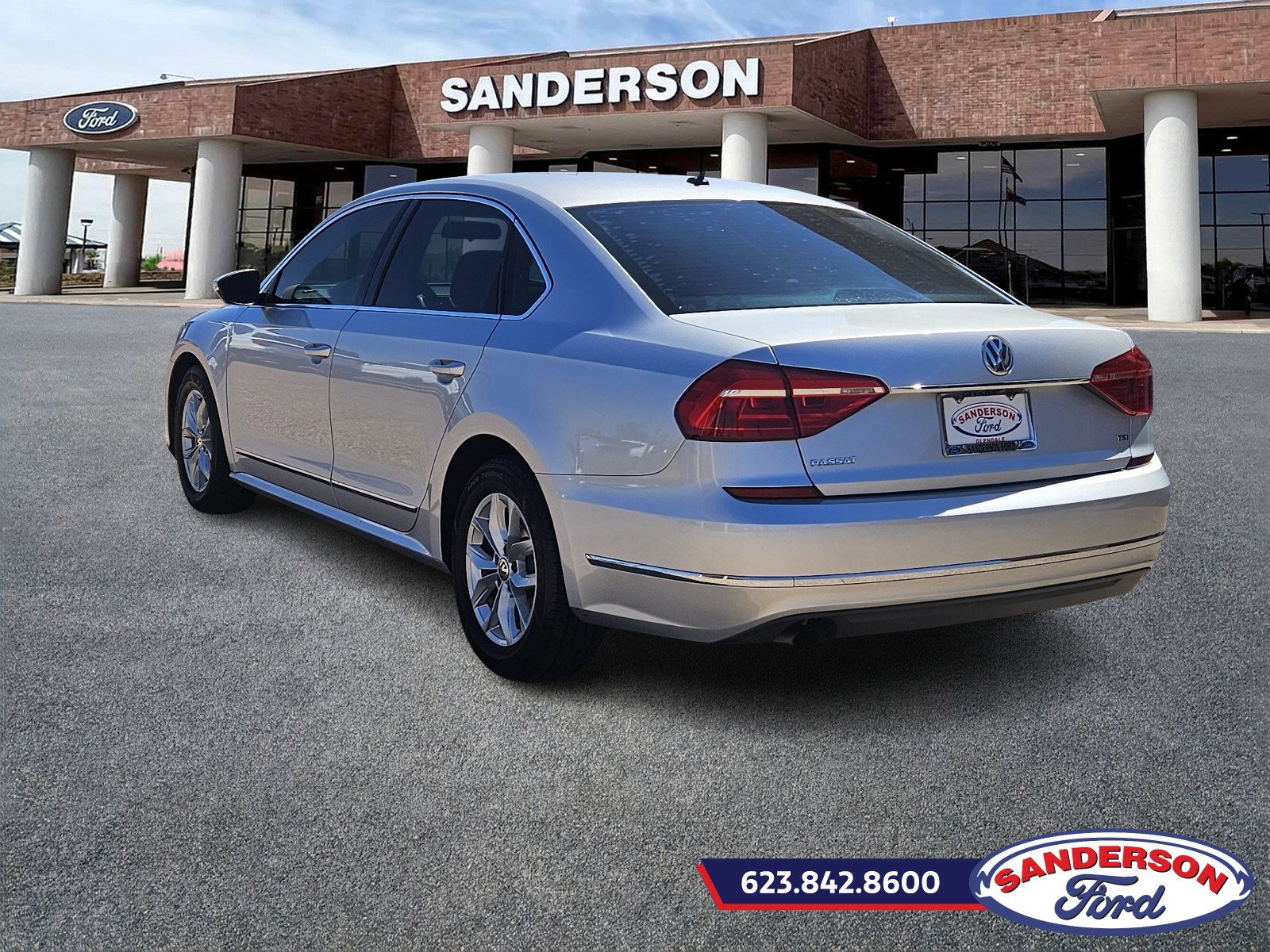 2016 Volkswagen Passat S photo 4