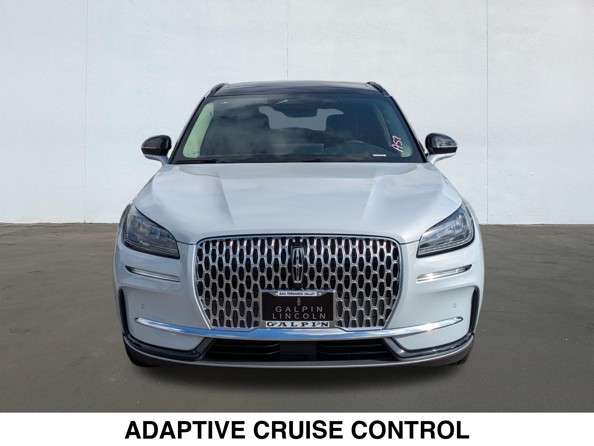 2025 Lincoln Corsair Premiere photo 3