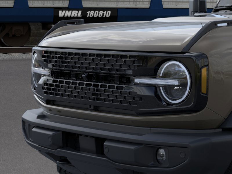 2025 Ford Bronco Outer Banks photo 18