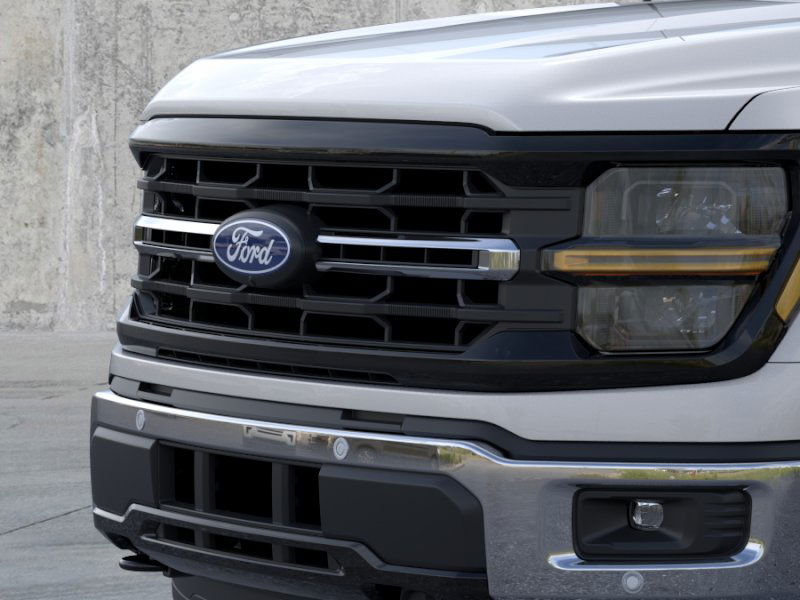2025 Ford F-150 XLT photo 17
