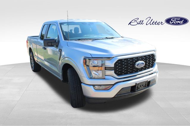 2023 Ford F-150 XL photo 3