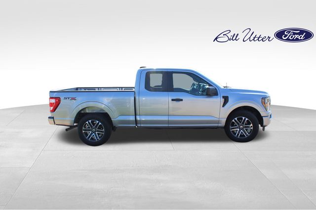 2023 Ford F-150 XL photo 4