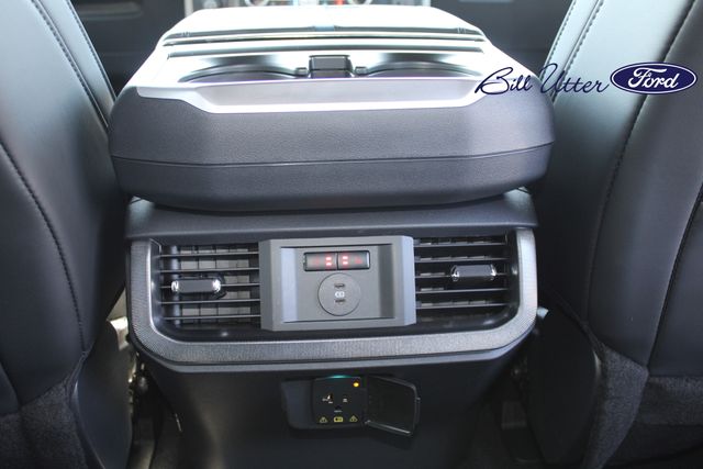 2025 Ford F-150 Platinum photo 13