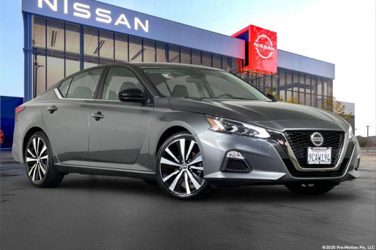 2022 Nissan Altima 2.5 SR