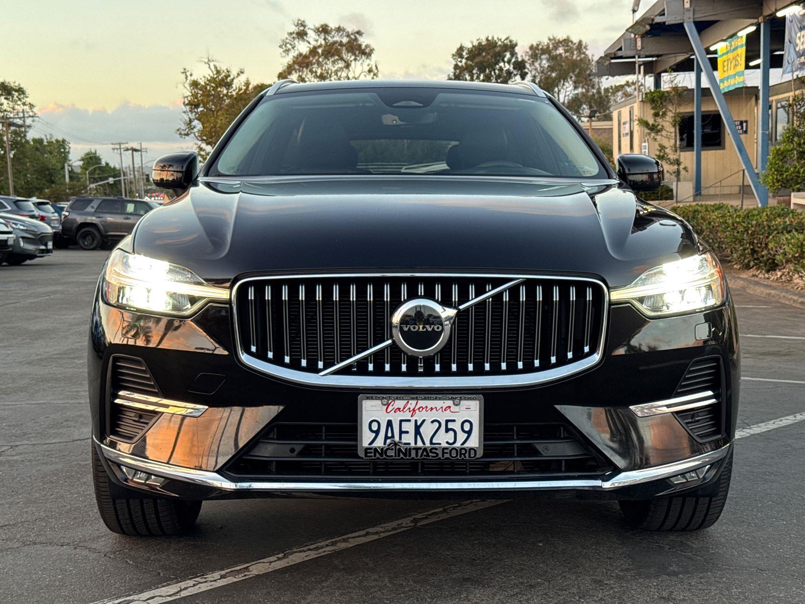 2022 Volvo XC60 Inscription B5 photo 4