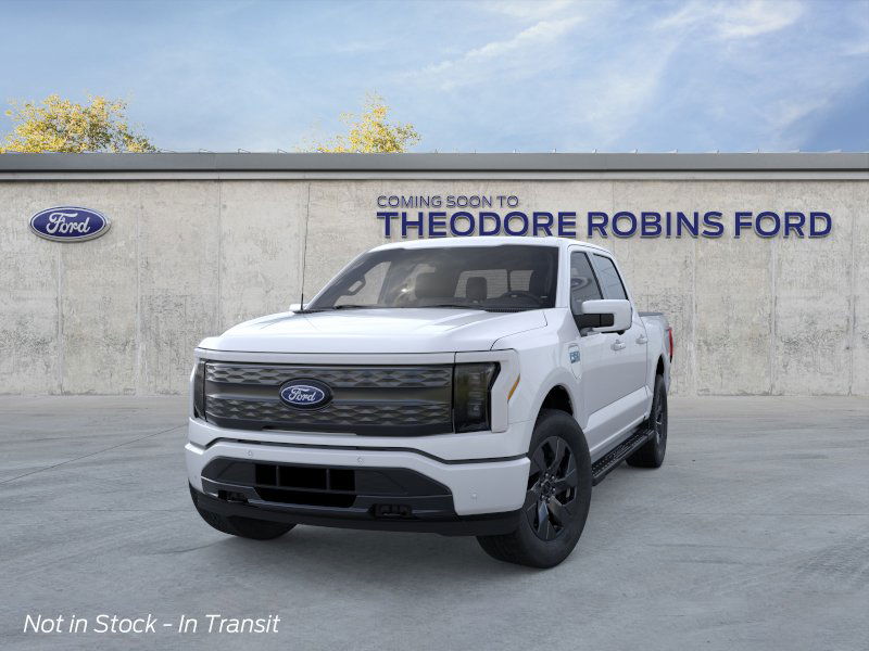 2025 Ford F-150 Lightning Lariat photo 2