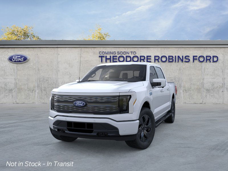 2025 Ford F-150 Lightning Lariat photo 2